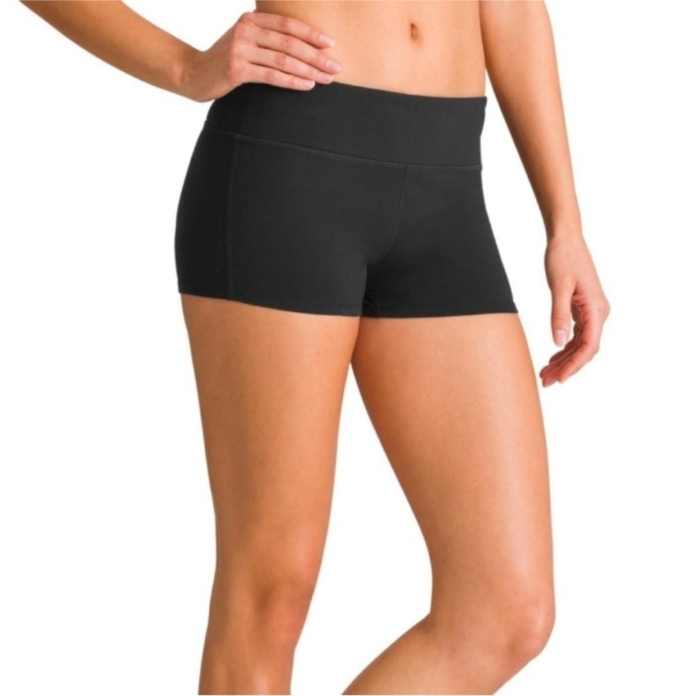 Athleta Chaturanga Shortie Shorts
